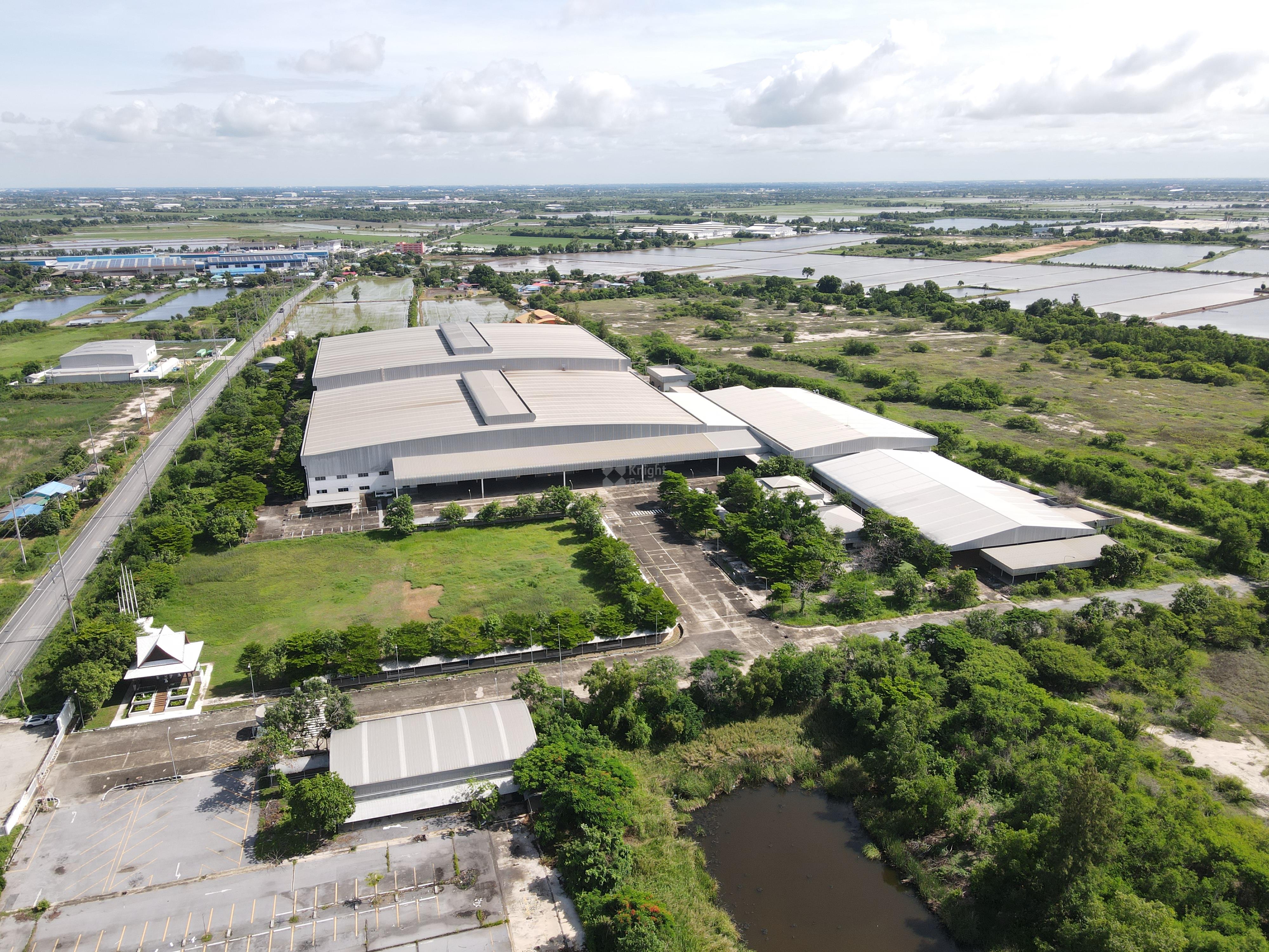 Factory Bangpakong District on Klong Mai - Bangkhwai road